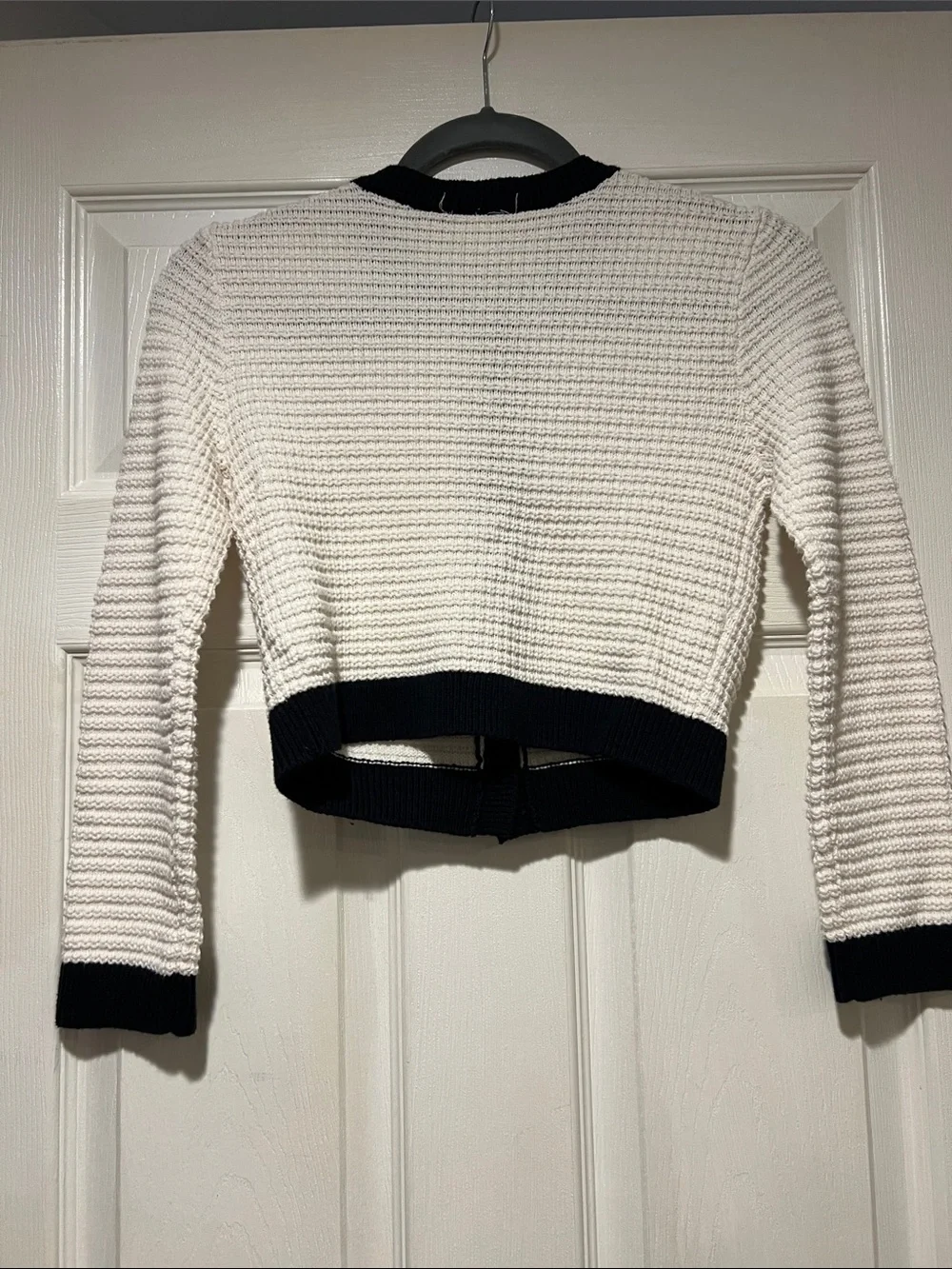 Abercrombie Kids Cropped Cream and Black Knit Cardigan Sweater 11/12